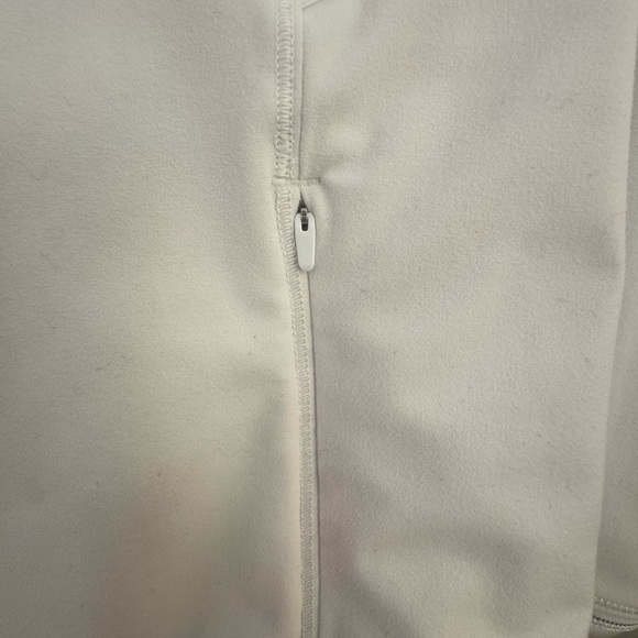 Lululemon Athletica Fresh Tracks 1/2 zip in white/cream Size 8. Good condition! - Picture 4 of 8